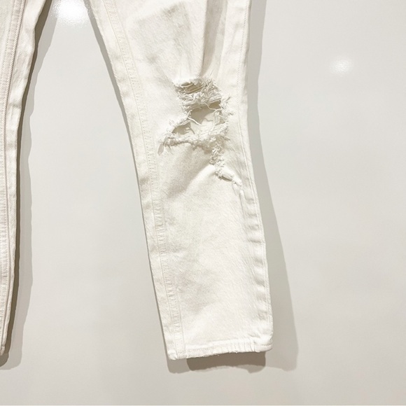 Abercrombie & Fitch High Rise Mom Jean - Picture 8 of 13